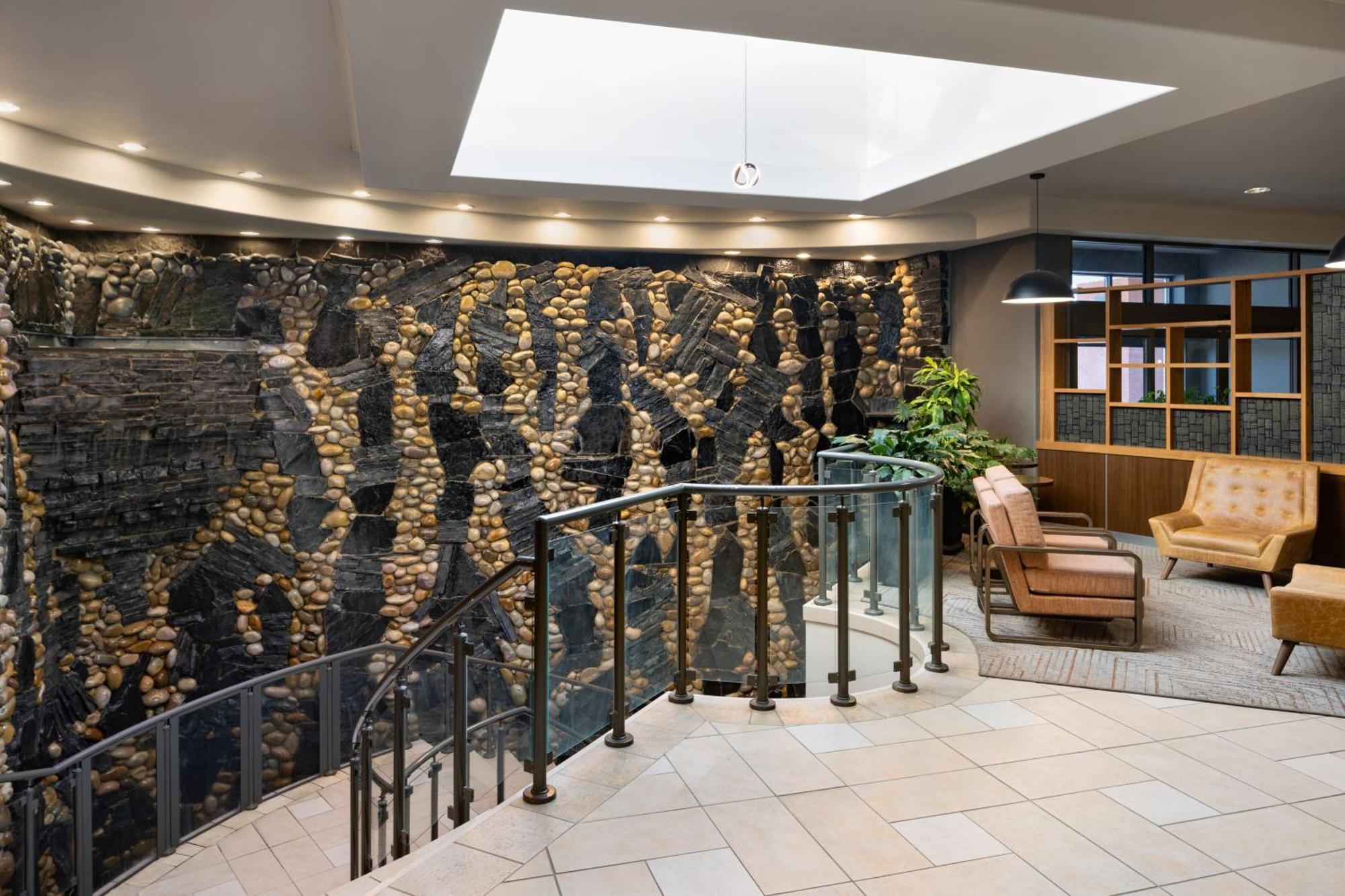 Four Points By Sheraton Edmonton South Exteriör bild